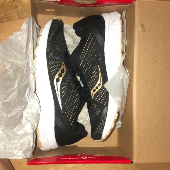 Saucony Running Shoes - Picture 3 of 7